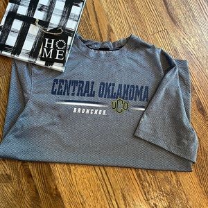 Univ of Central Oklahoma | Short sleeved Shirt | 100% Polyester | Size M